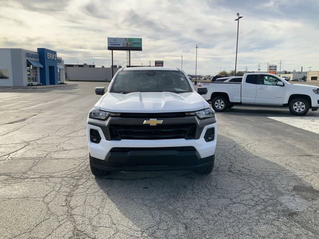 2023 Chevrolet Colorado LT photo 3
