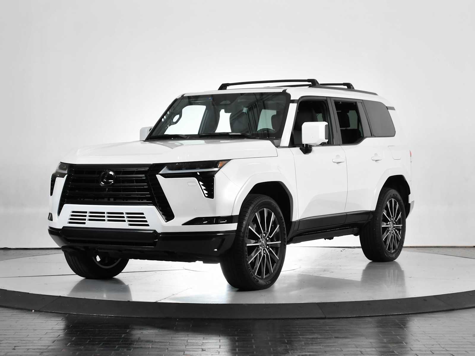 2025 Lexus GX Luxury's photo