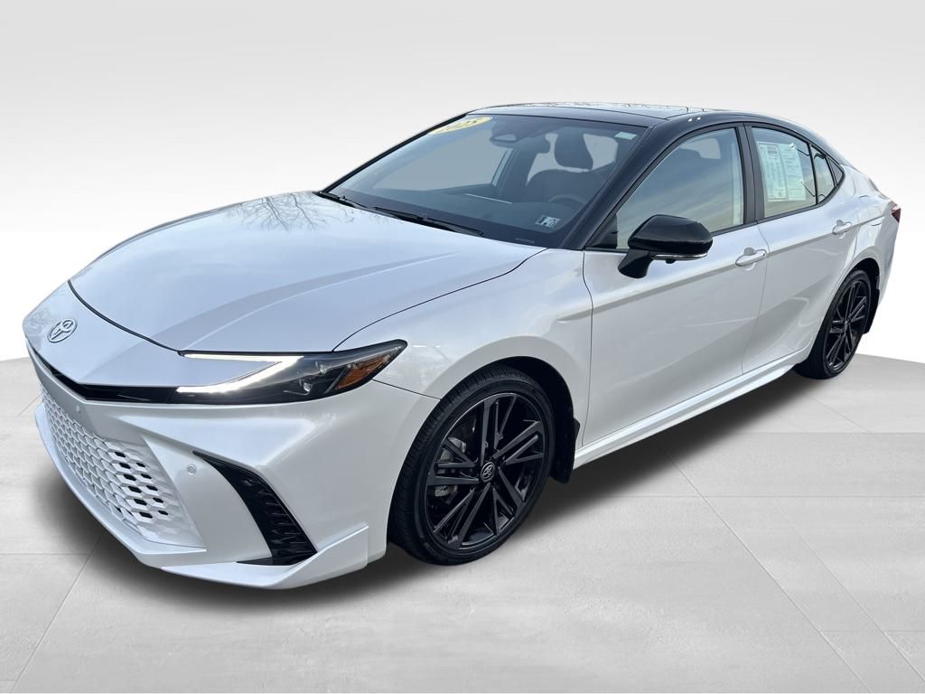 2025 Toyota Camry XSE's photo