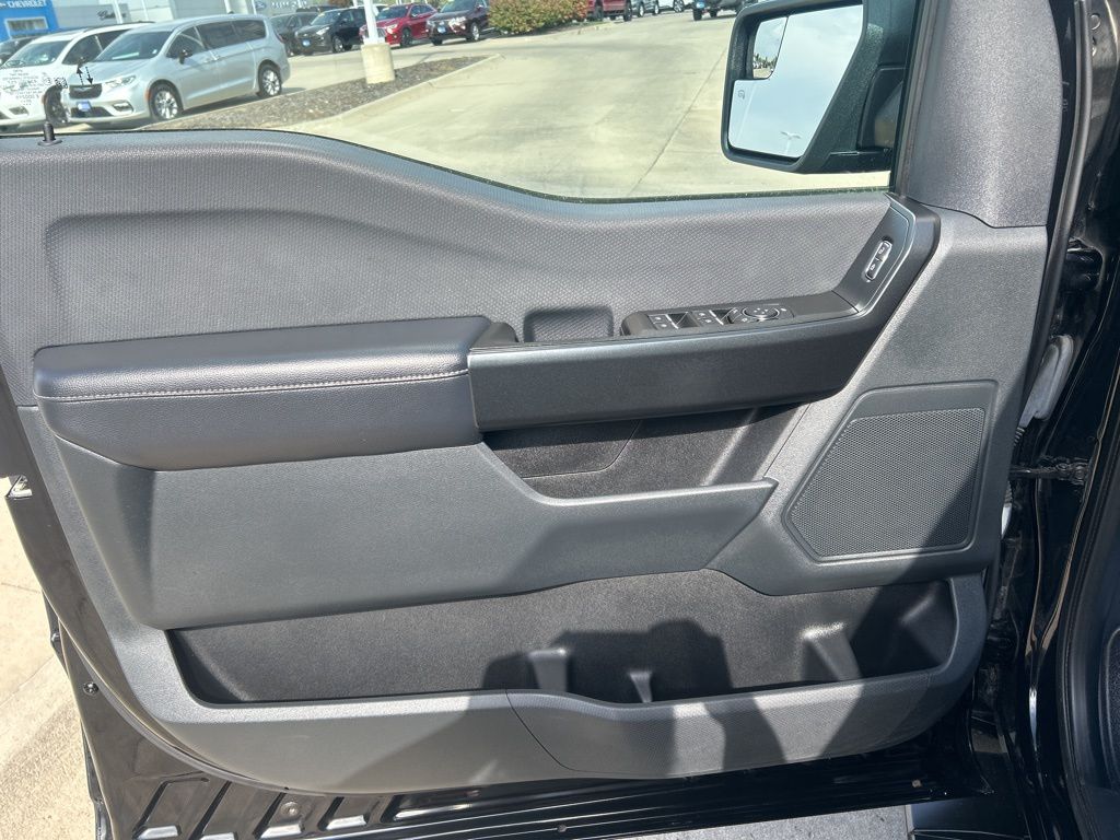 2021 Ford F-150 XL photo 10