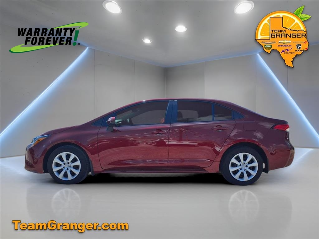 2025 Toyota Corolla LE photo 5