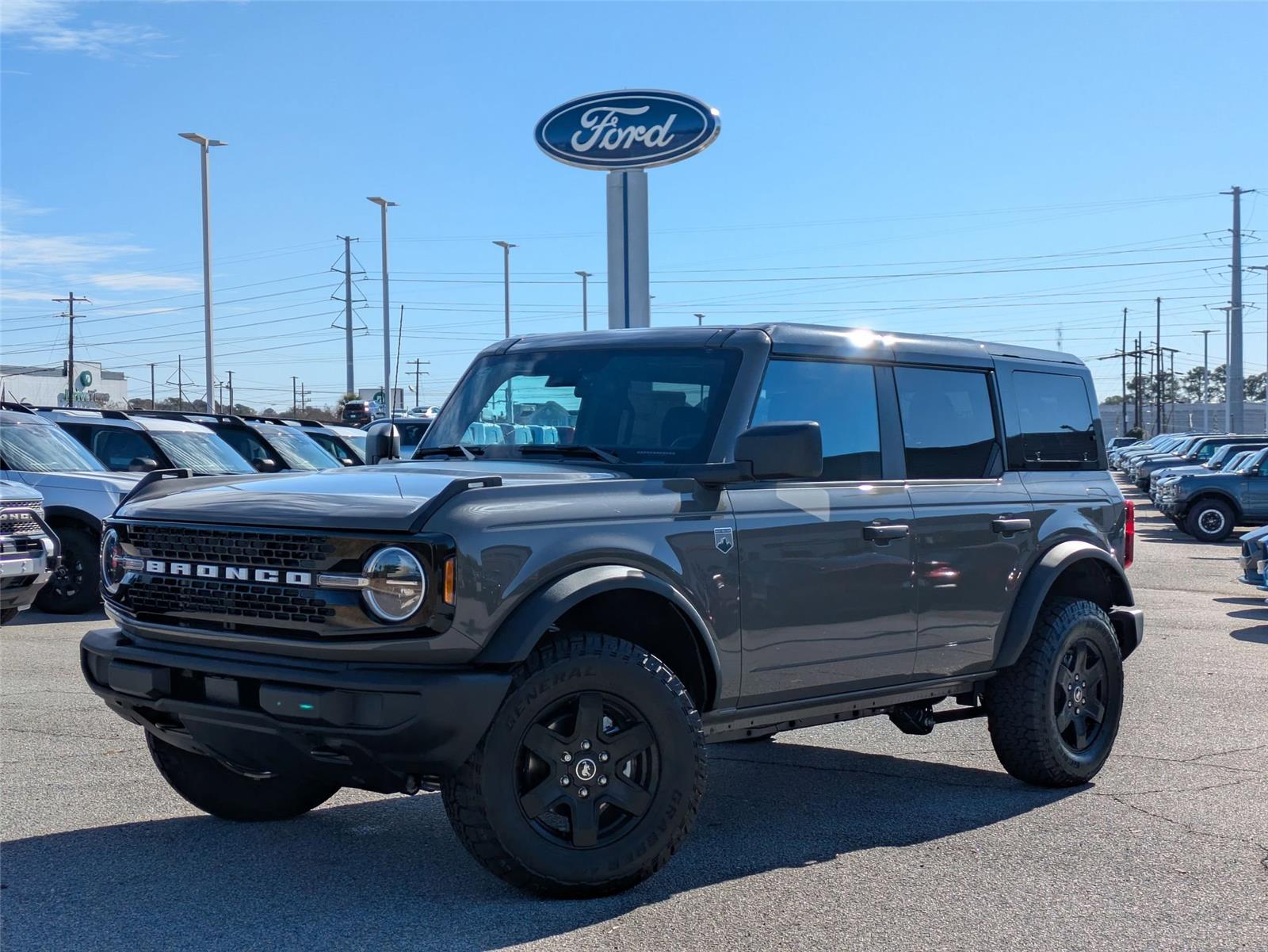 2025 Ford Bronco 4-Door Big Bend's photo