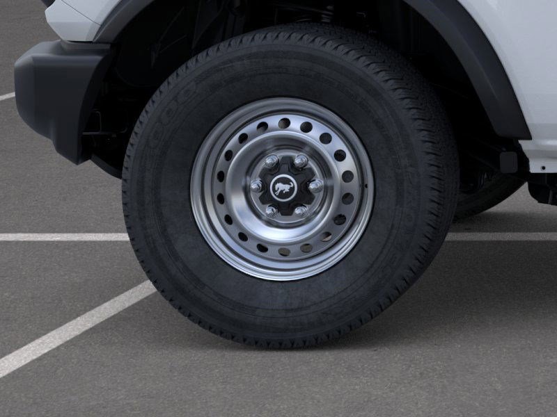 2025 Ford Bronco Base photo 17