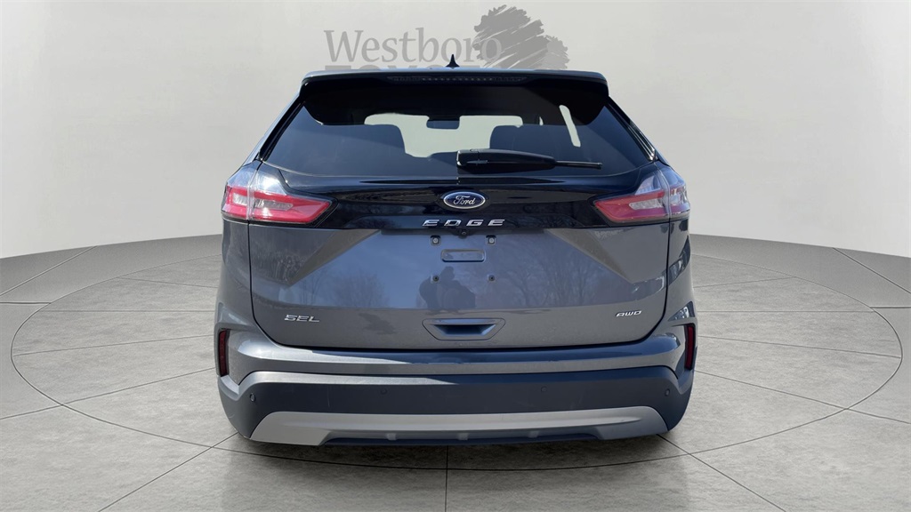 2022 Ford Edge SEL photo 6