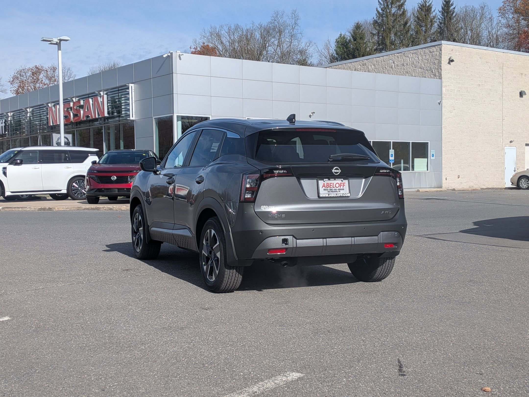 2026 Nissan Kicks SV photo 4