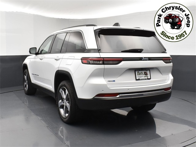 2024 Jeep Cherokee Limited 4xe photo 4