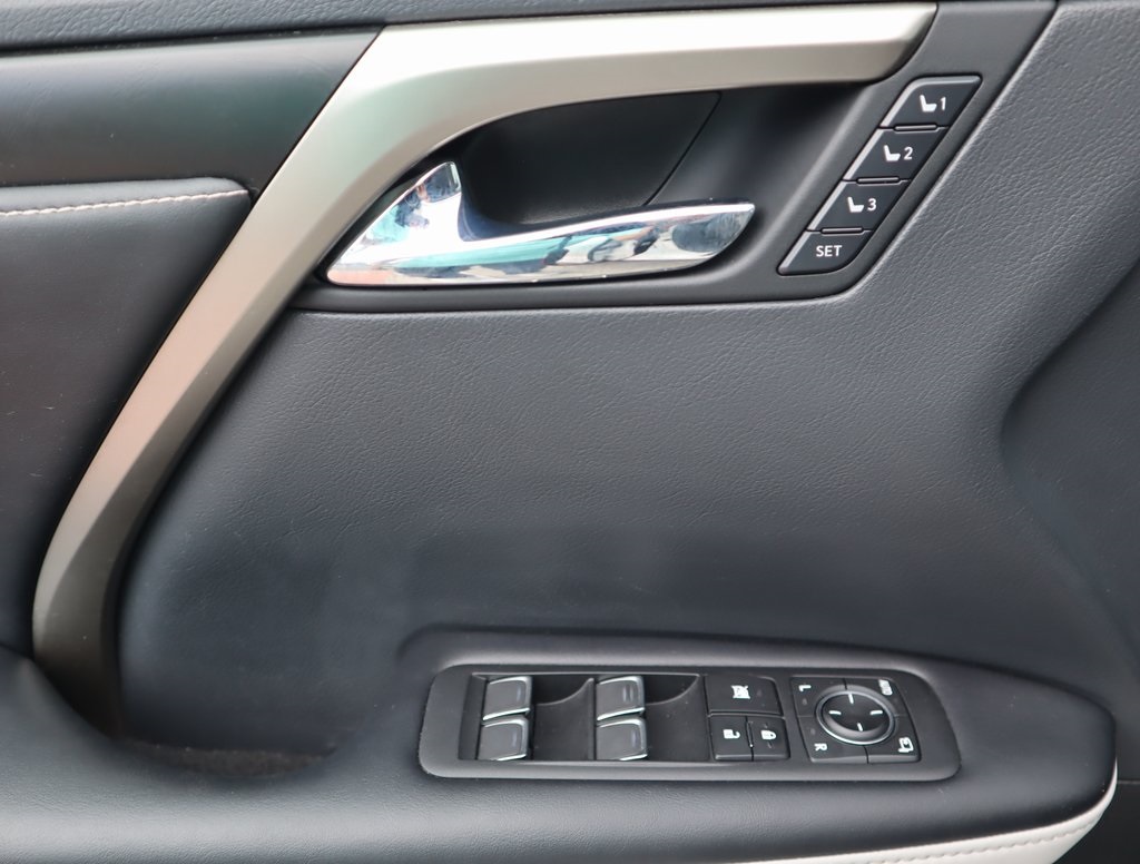 2022 Lexus RX 450h photo 23
