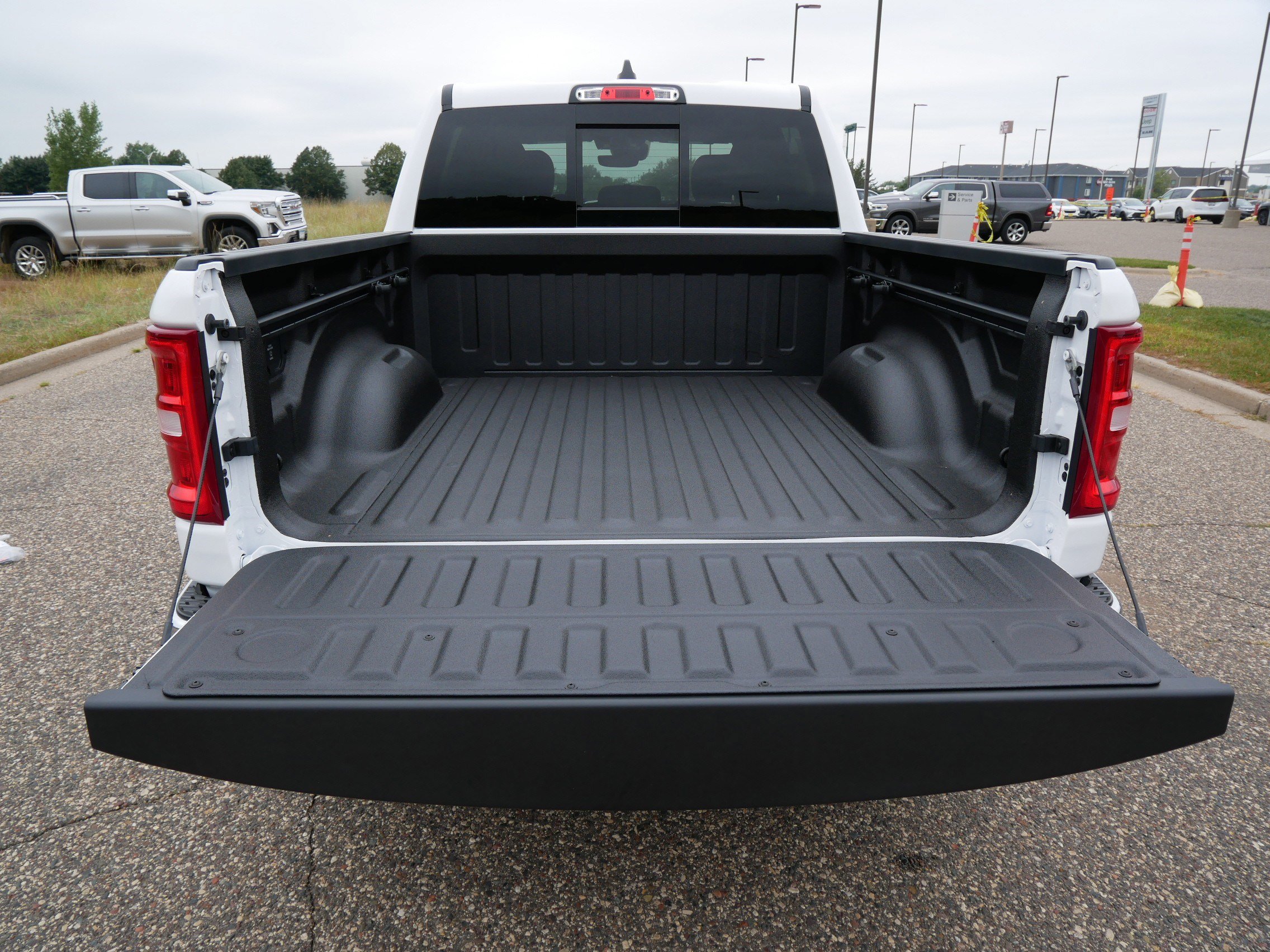 2025 Ram 1500 Big Horn photo 6