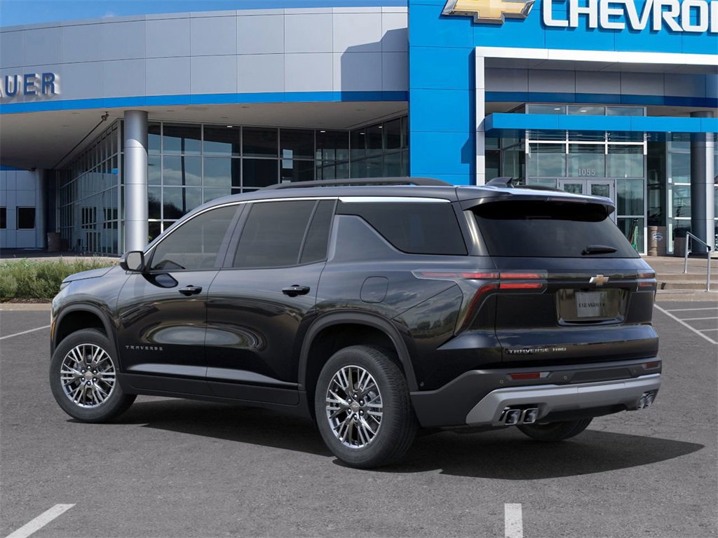 2025 Chevrolet Traverse photo 3