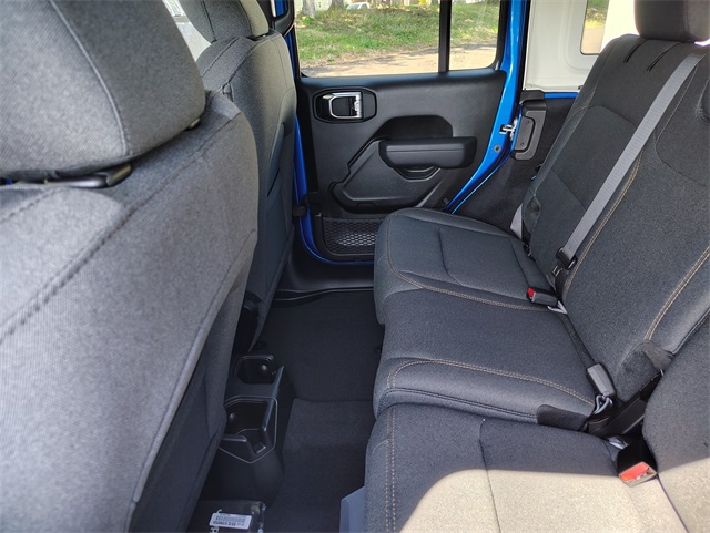 2025 Jeep Wrangler Sport S photo 4