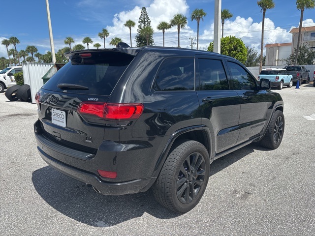 2020 Jeep Grand Cherokee Altitude photo 2