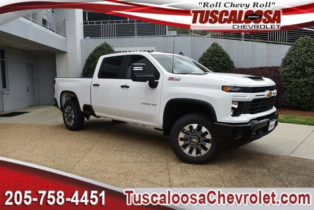 2025 Chevrolet Silverado 2500HD Custom's photo