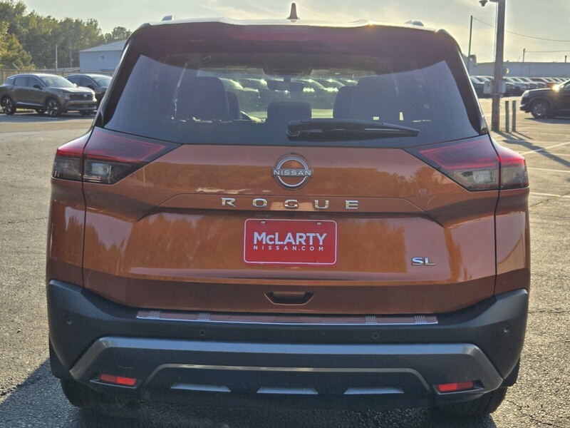 2023 Nissan Rogue SL photo 4