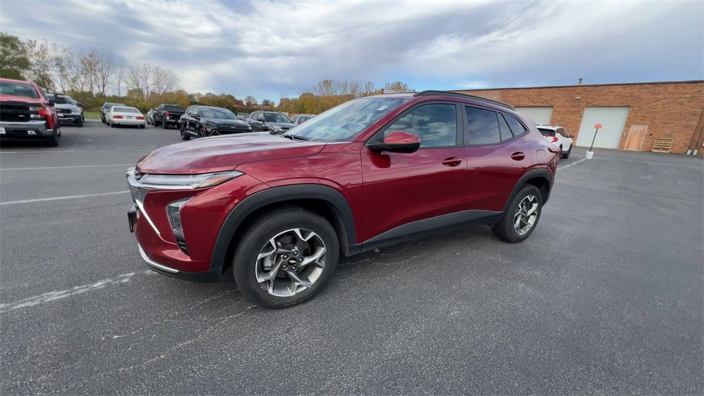 2024 Chevrolet Trax LT photo 4