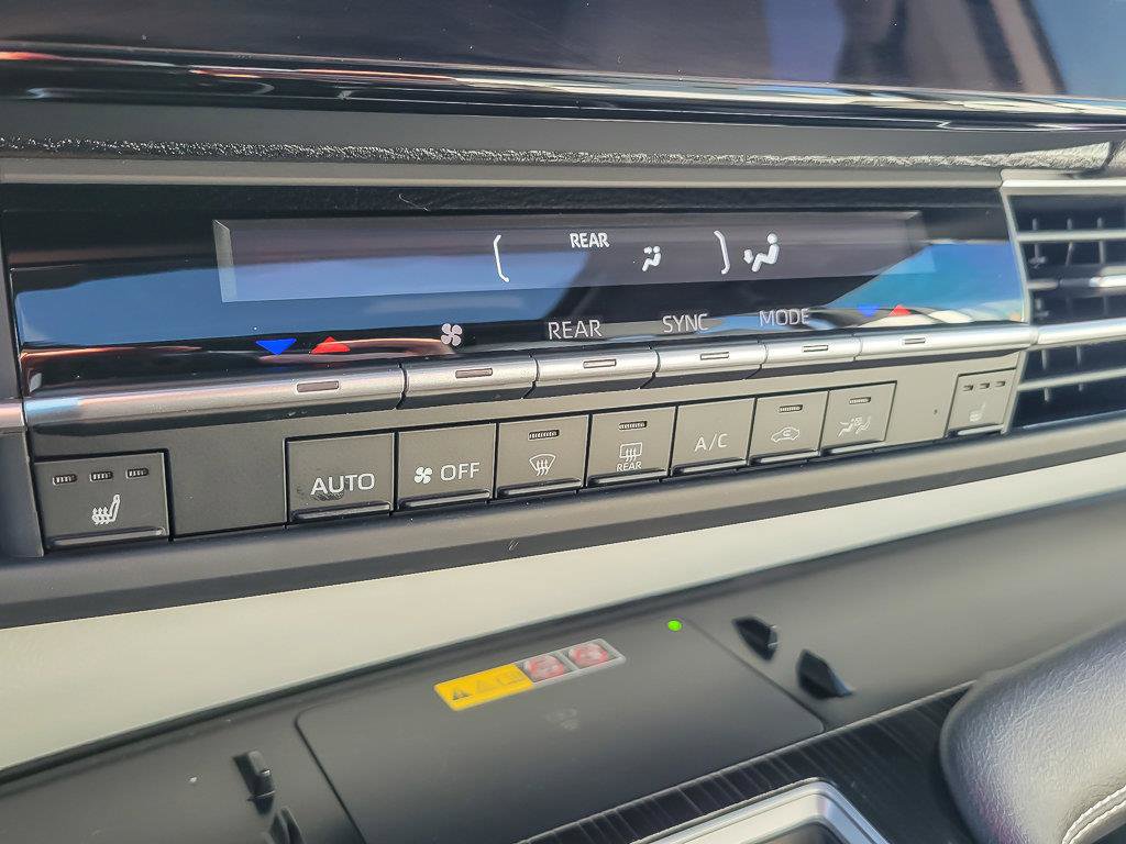 2025 TOYOTA SIENNA - Image 23