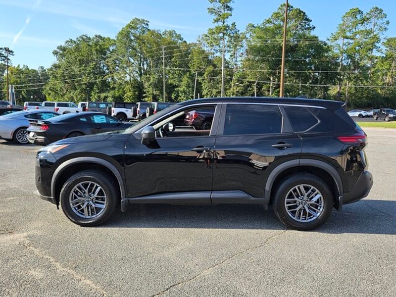 2023 Nissan Rogue S photo 4