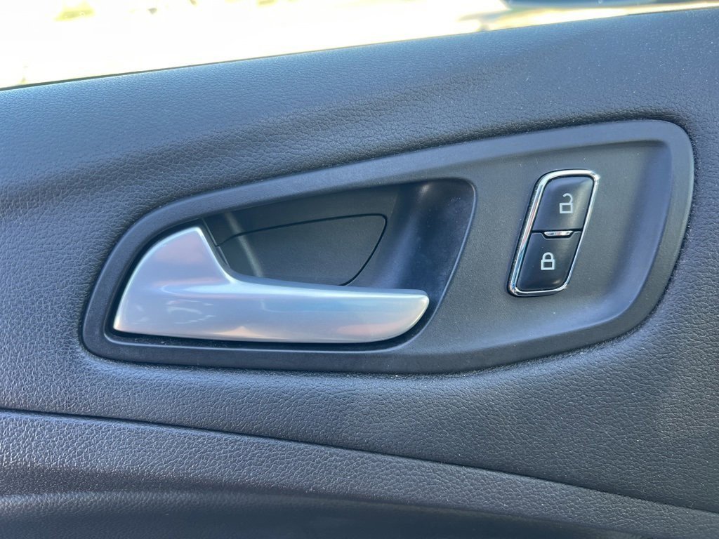 2015 Ford Escape SE photo 17