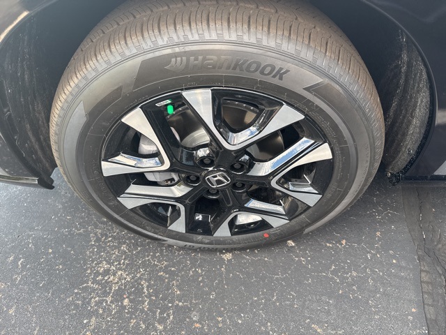 2026 Honda HR-V EX-L photo 4