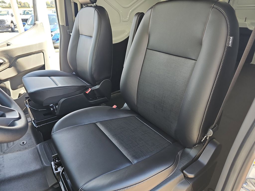 2025 Ford Transit photo 13