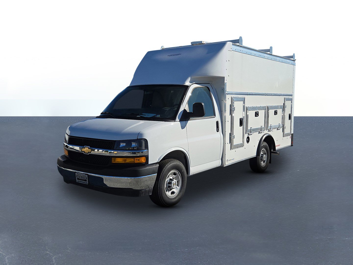 2025 Chevrolet Express Cutaway Base's photo