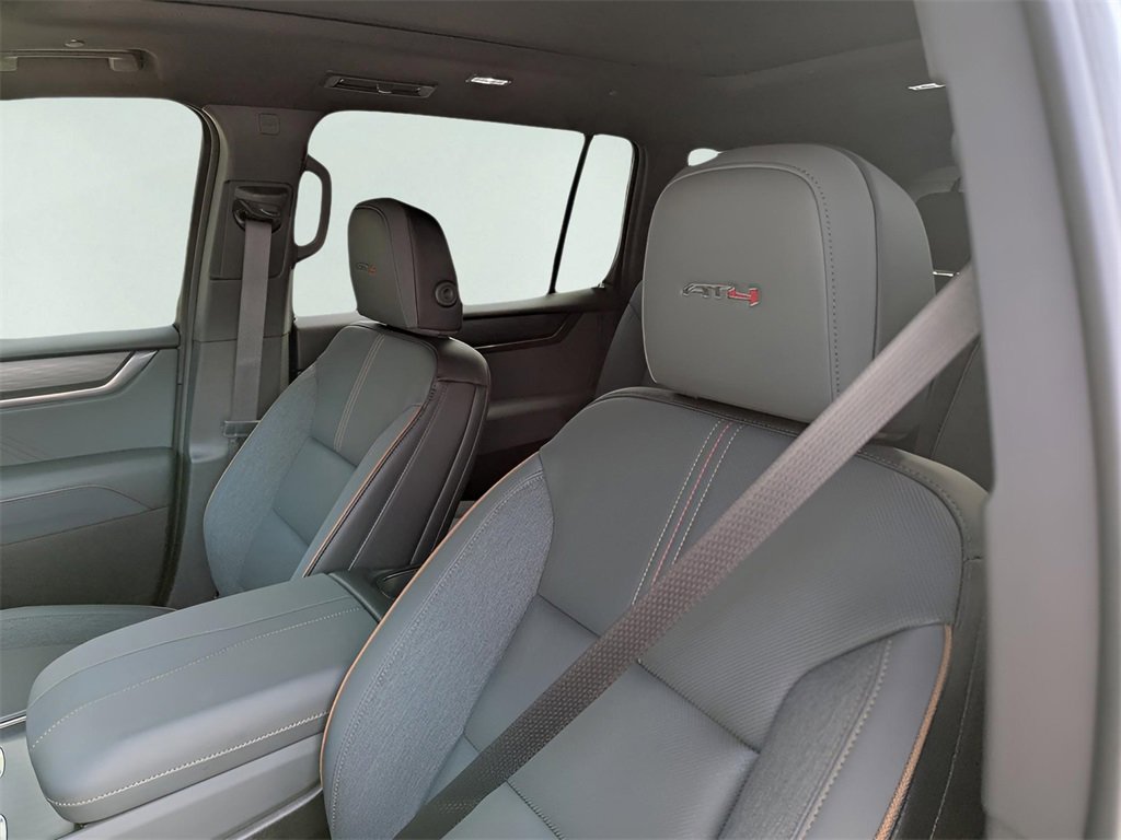 2026 Gmc Acadia AT4 photo 8