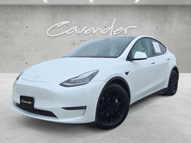 2022 Tesla Model Y Long Range's photo
