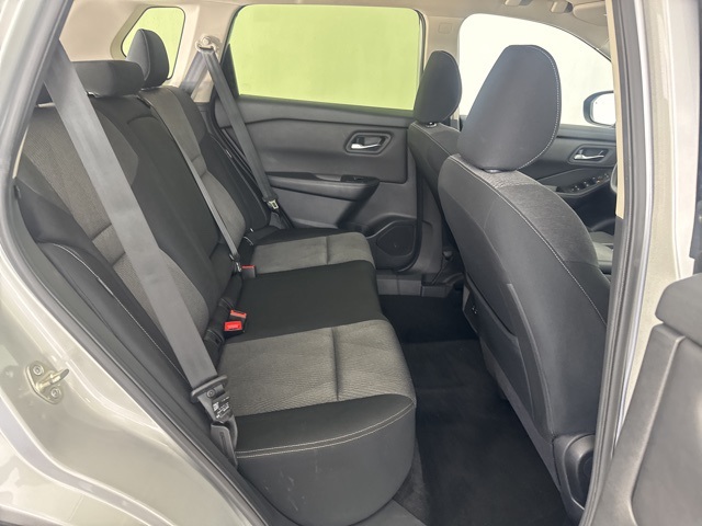 2024 Nissan Rogue SV photo 22
