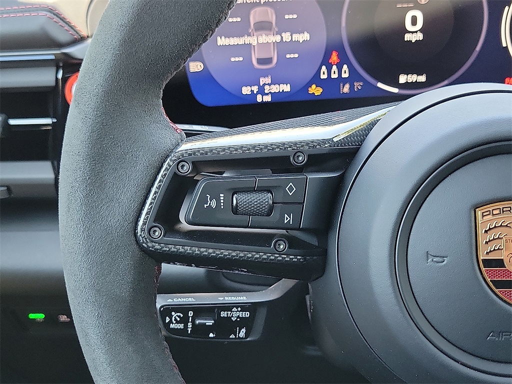 2025 Porsche Macan Electric photo 13