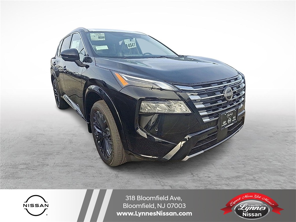 2026 Nissan Rogue Platinum's photo