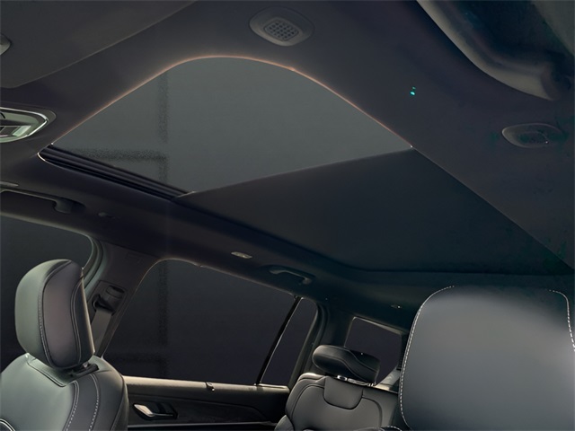 2025 Jeep Grand Cherokee Limited photo 29