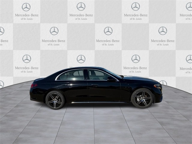 2025 Mercedes Benz E 350 4MATIC photo 2