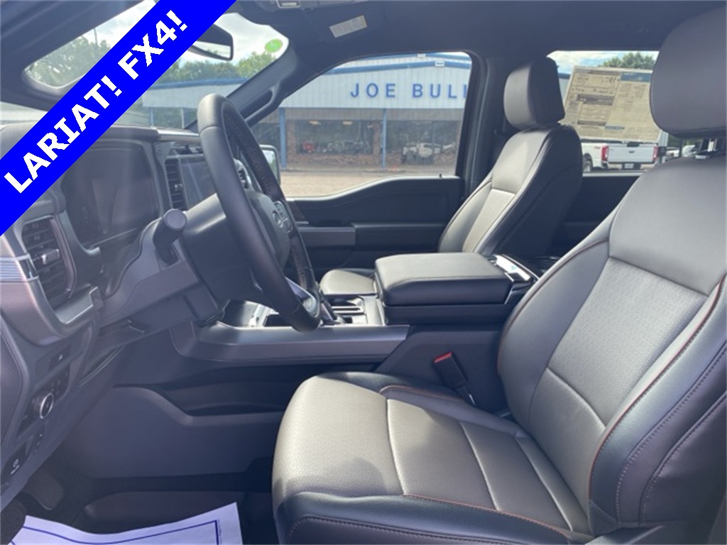 2025 Ford F-150 Lariat photo 3