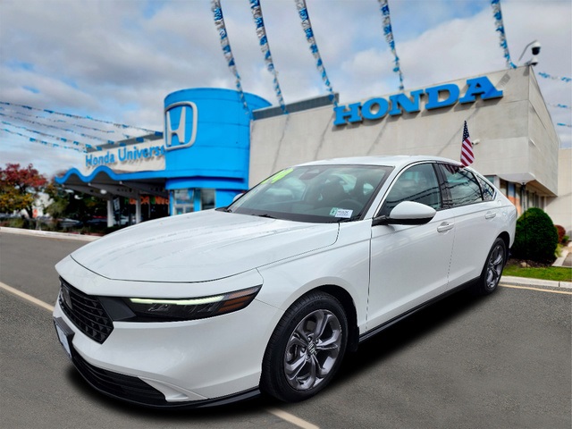 2024 Honda Accord EX's photo