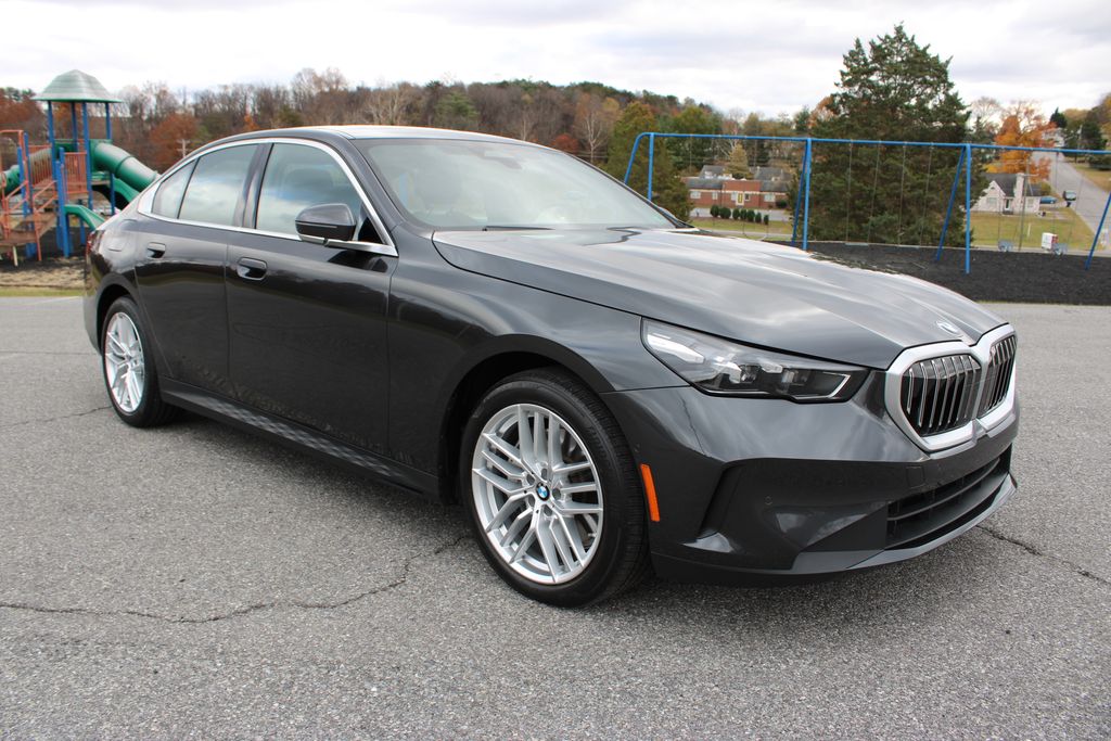 2024 Bmw 540i photo 2