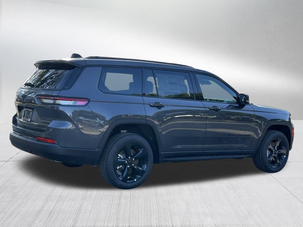 2025 Jeep Grand Cherokee Limited photo 4