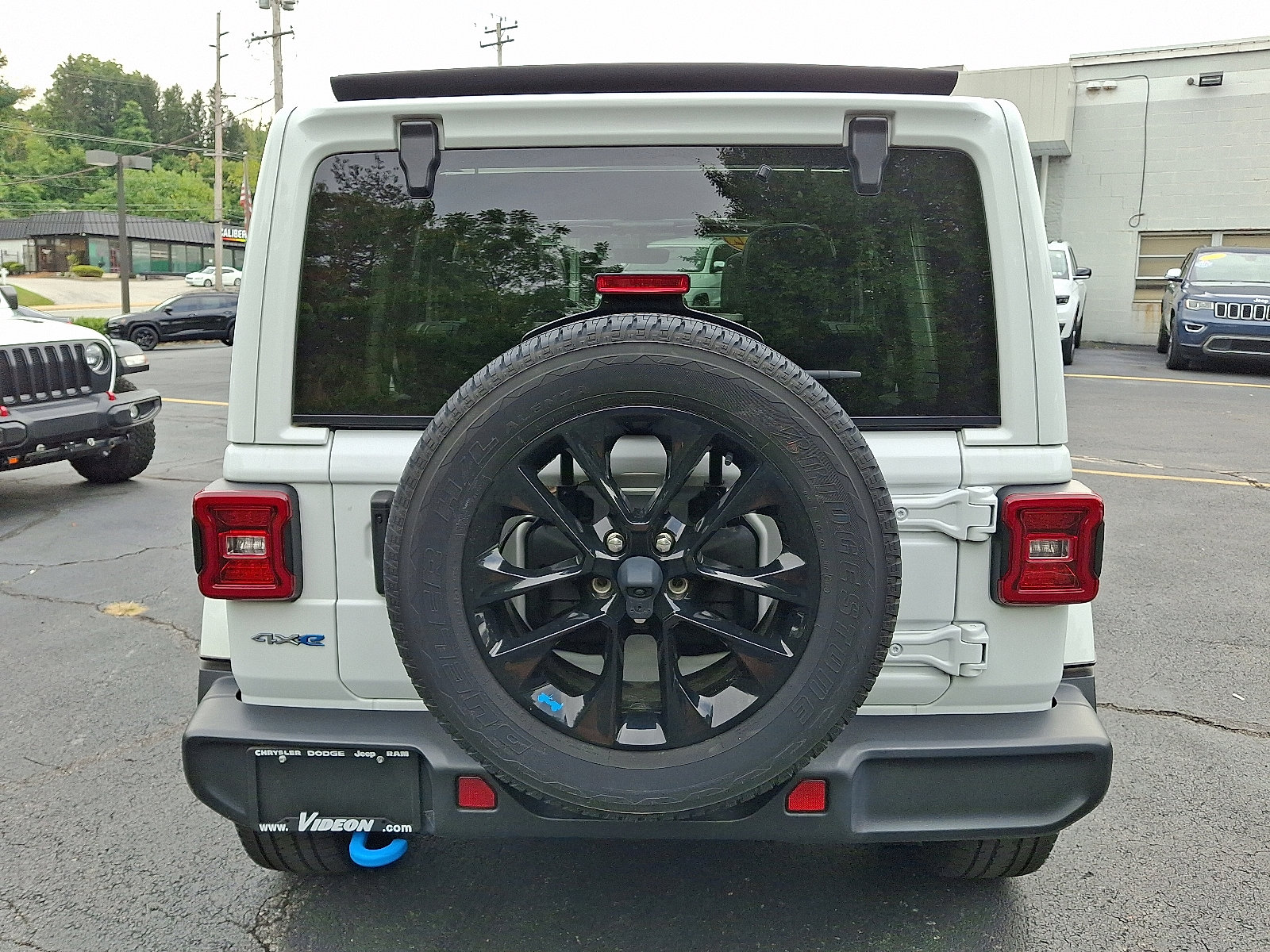 2022 Jeep Wrangler 4xe Unlimited Sahara photo 6