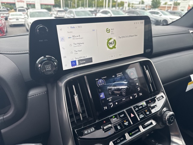 2025 Lexus LX 600 Premium photo 23