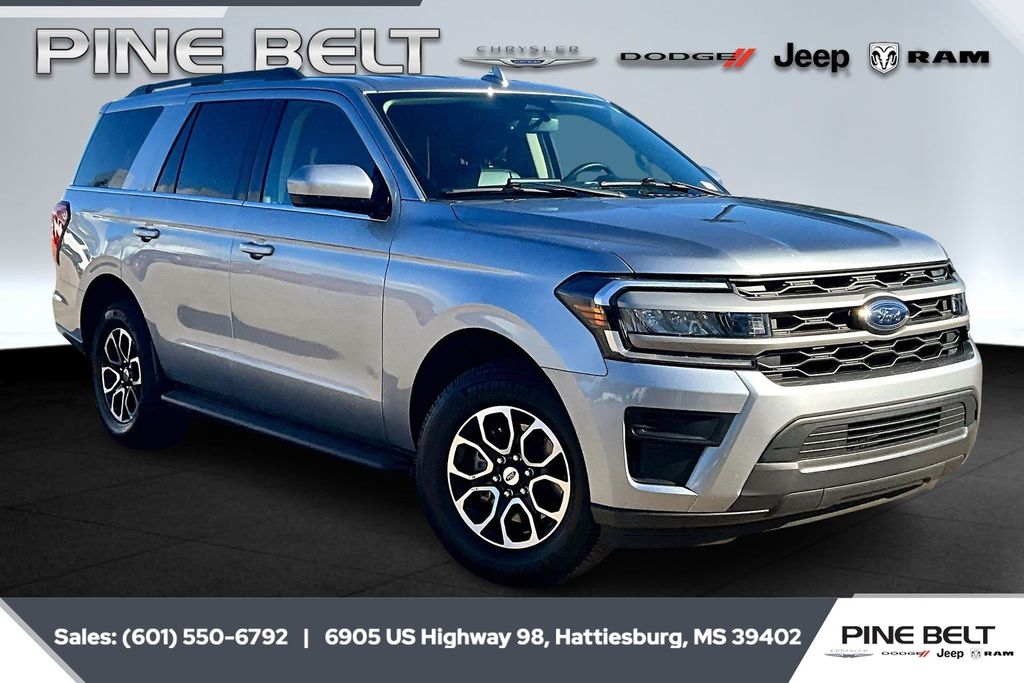 2024 Ford Expedition XLT's photo
