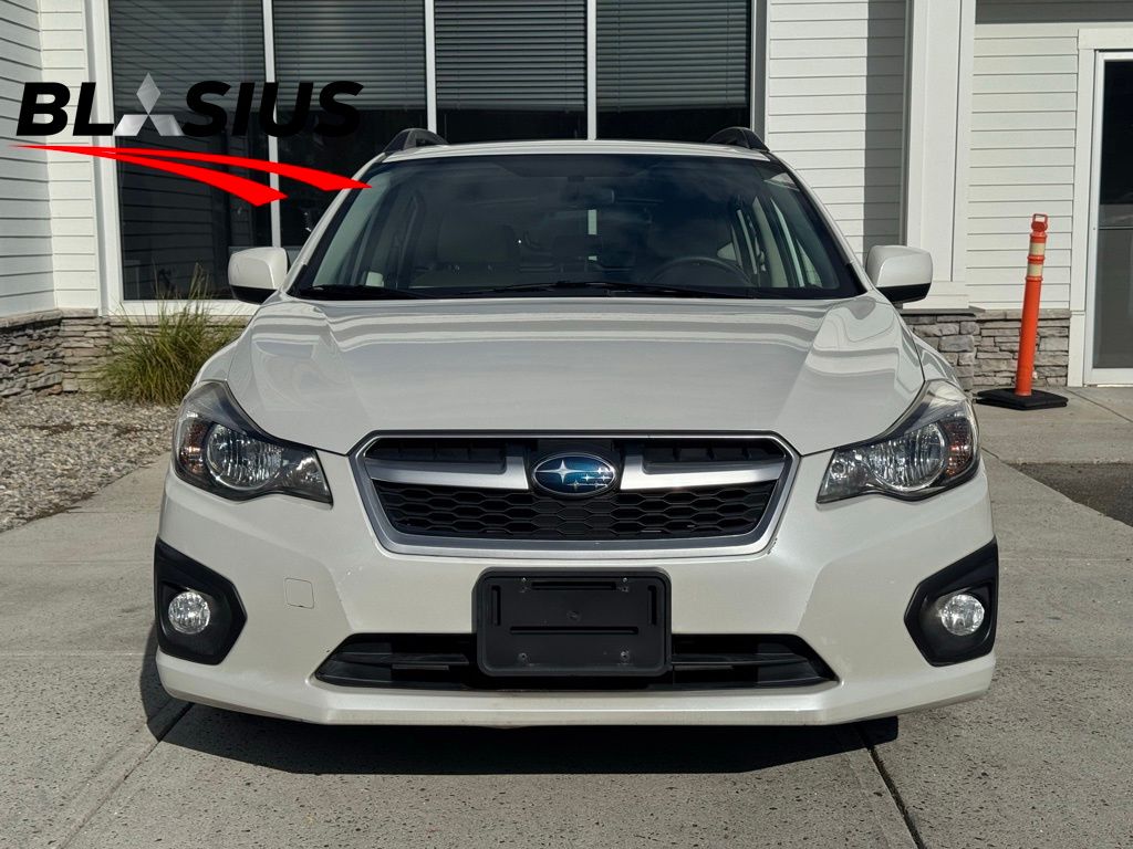 2012 Subaru Impreza 2.0i Sport Limited photo 2