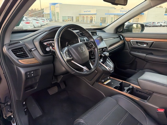 2020 Honda CR-V Touring photo 4