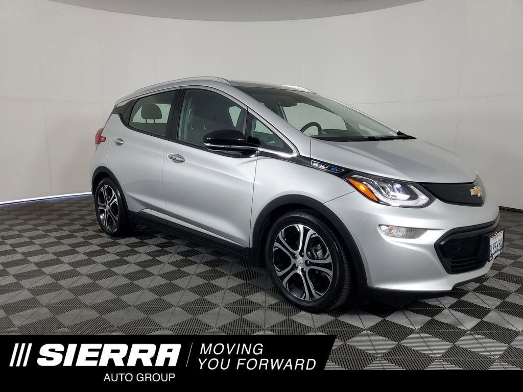 Used 2019 Silver Chevrolet Premier image 1