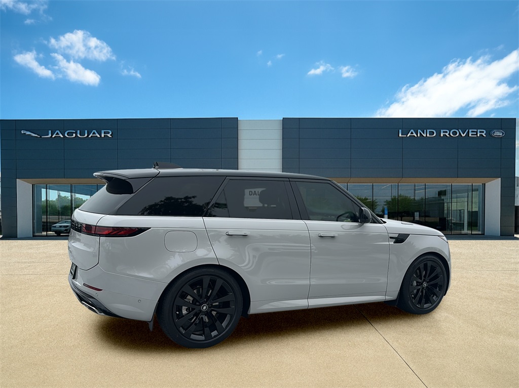 2025 Land Rover Range Rover Sport SE photo 3
