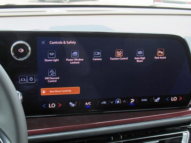 2026 Chevrolet Traverse Z71 photo 18