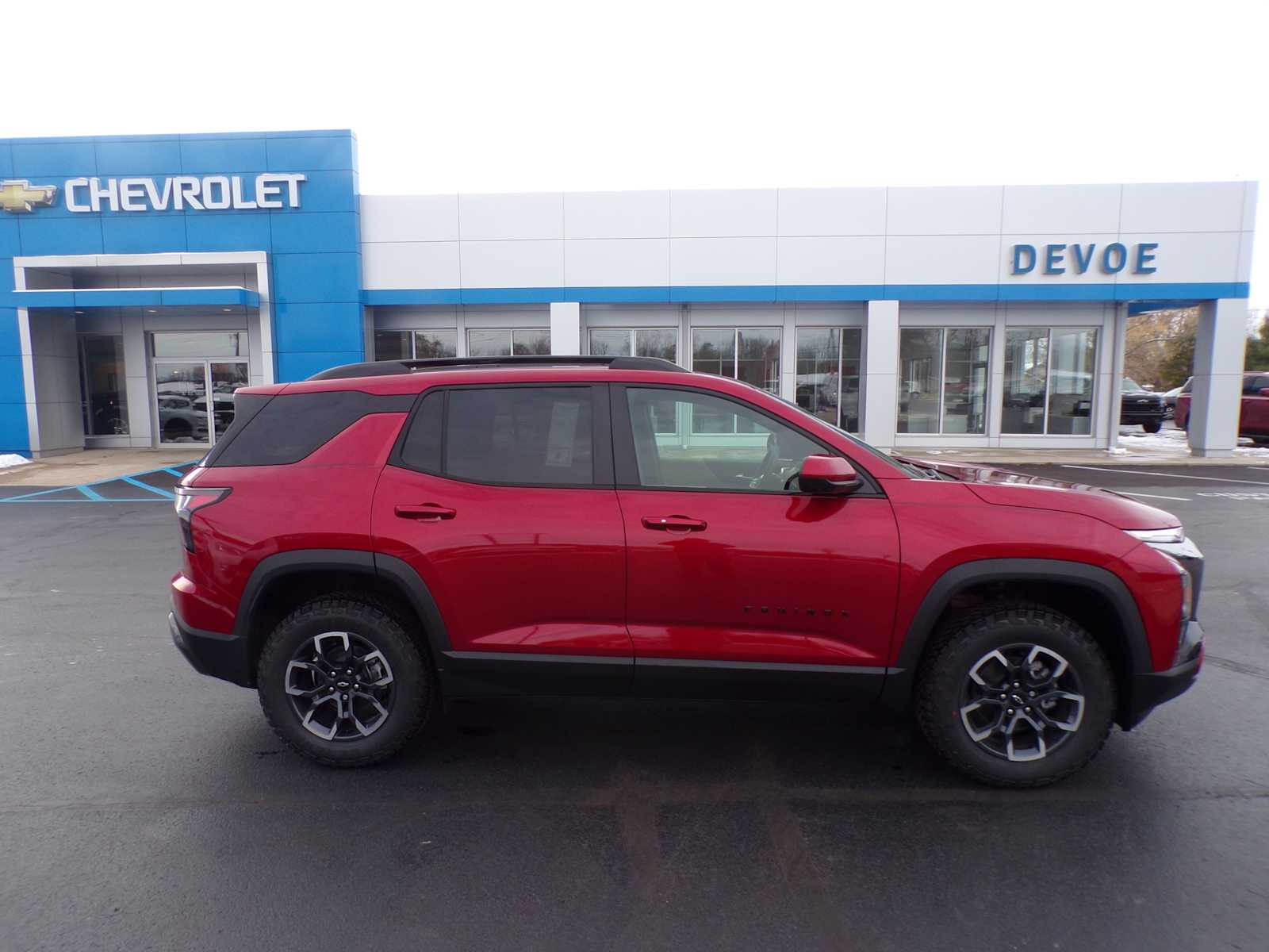 2026 Chevrolet Equinox ACTIV photo 2