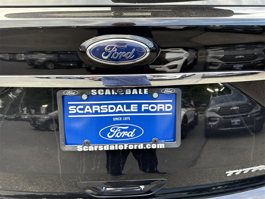 2019 Ford Edge Titanium photo 37