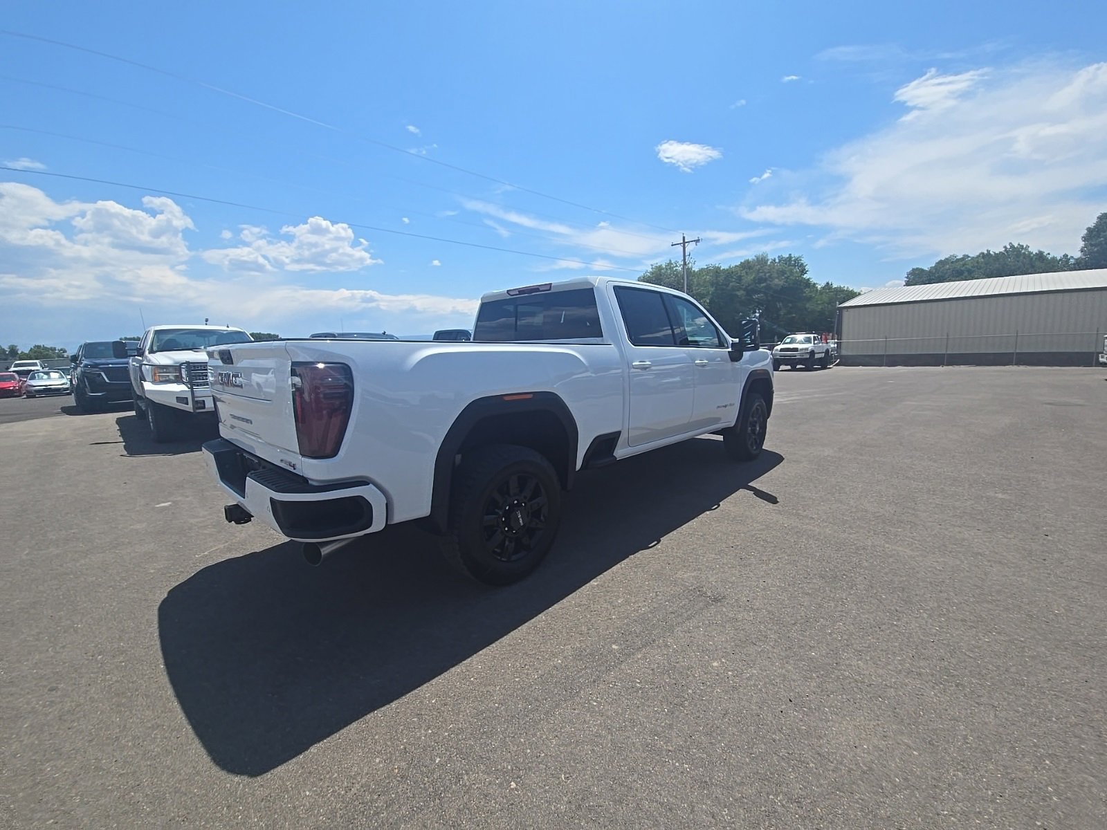 2025 Gmc Sierra HD AT4 photo 3