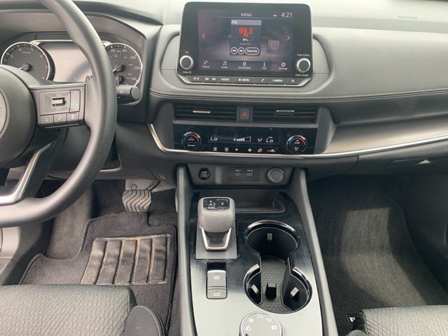 2024 Nissan Rogue SV photo 15