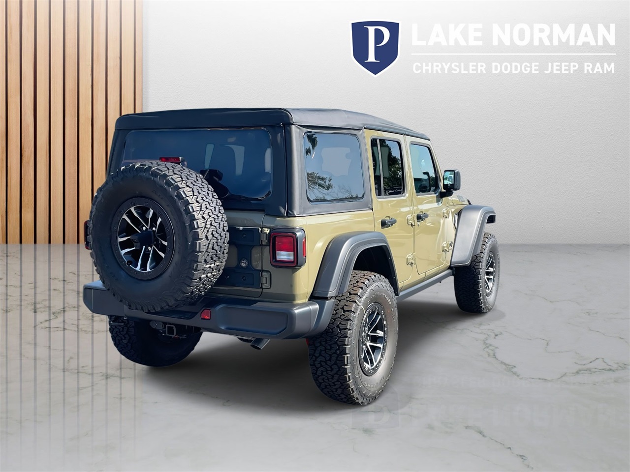 2025 Jeep Wrangler Willys photo 8