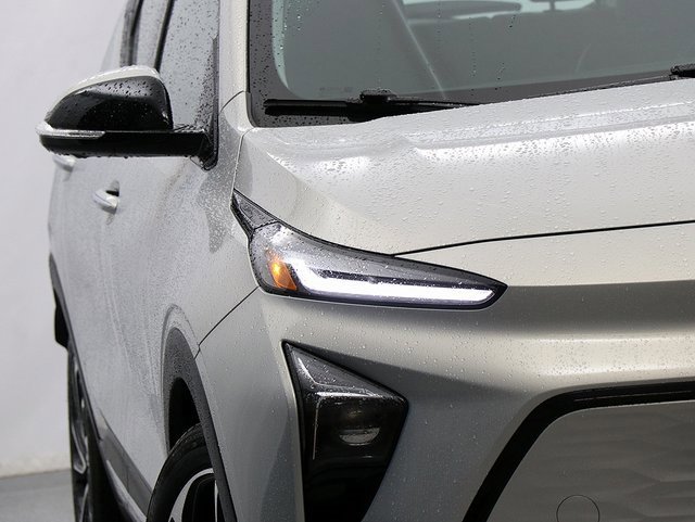 2022 Chevrolet Bolt EUV Premier photo 4