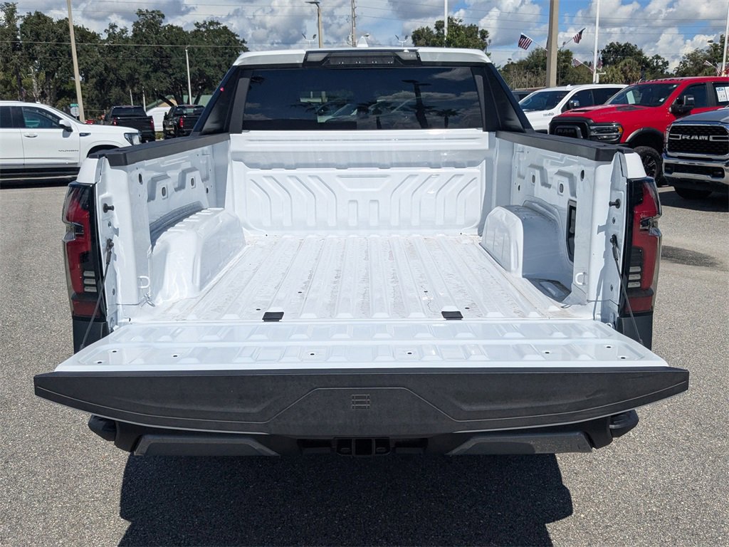 2026 Chevrolet Silverado EV photo 5